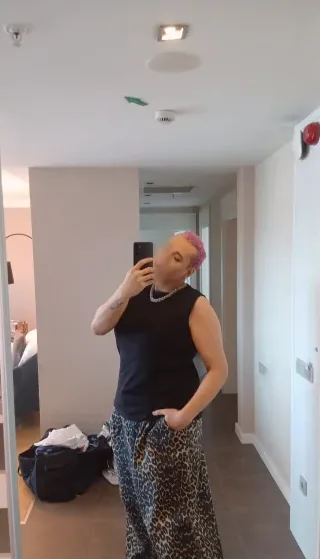 Liva, 33
